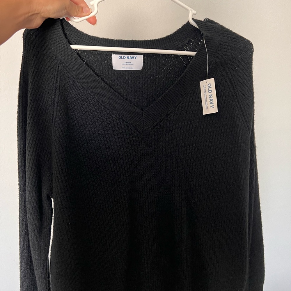 Old navy black sweater v neck